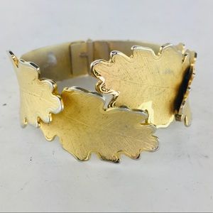 Vintage Bracelet Gold Tone Acorn Leaves Fall Theme